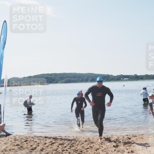 22.06.2025 - Viking Triathlon MichiJ http://msf.ph/oto/8108602 22.06.2025 10:55:33 Schwimmen 246, 472 meine-sportfotos.de