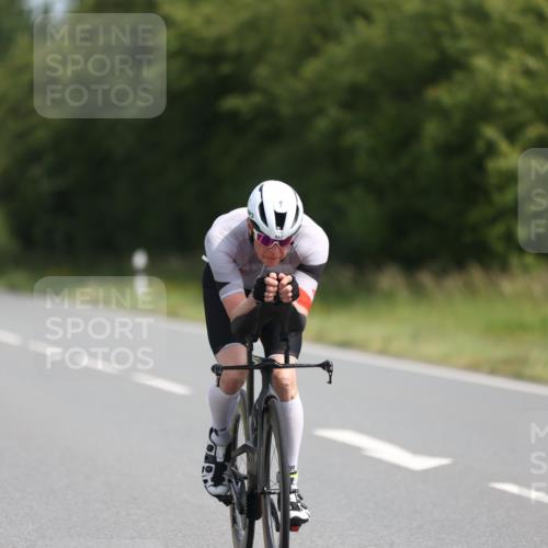 22.06.2025 - Viking Triathlon Yannick Fuchs http://msf.ph/oto/8108609 22.06.2025 11:32:38 Radfahren 8, 203, 462, 644, 653 meine-sportfotos.de