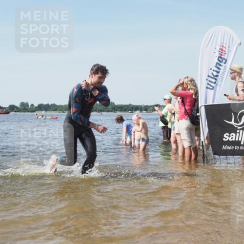 22.06.2025 - Viking Triathlon KatJ http://msf.ph/oto/8108649 22.06.2025 10:38:21 Schwimmen 61, 72, 89, 209, 269, 398, 419, 428, 447, 509, 535, 603, 662 meine-sportfotos.de
