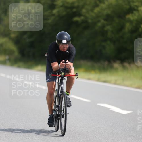 22.06.2025 - Viking Triathlon Yannick Fuchs http://msf.ph/oto/8108651 22.06.2025 11:32:40 Radfahren 8, 89, 115, 203, 462, 644, 653 meine-sportfotos.de