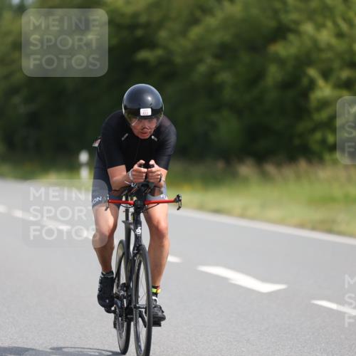 22.06.2025 - Viking Triathlon Yannick Fuchs http://msf.ph/oto/8108656 22.06.2025 11:32:41 Radfahren 8, 89, 115, 203, 462, 644, 653 meine-sportfotos.de