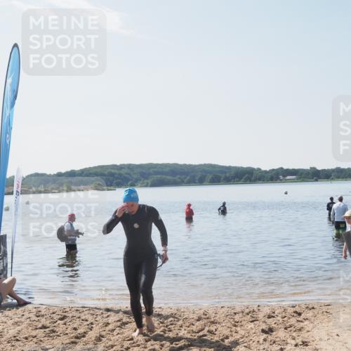 22.06.2025 - Viking Triathlon MichiJ http://msf.ph/oto/8108704 22.06.2025 10:55:36 Schwimmen 472 meine-sportfotos.de