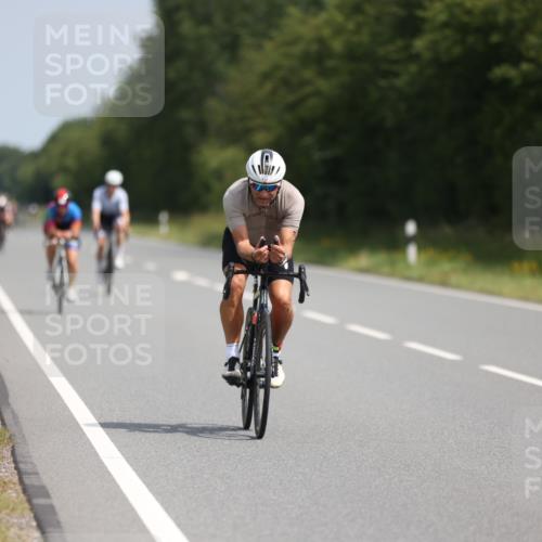 22.06.2025 - Viking Triathlon Yannick Fuchs http://msf.ph/oto/8108730 22.06.2025 11:32:44 Radfahren 8, 89, 115, 203, 644, 653 meine-sportfotos.de