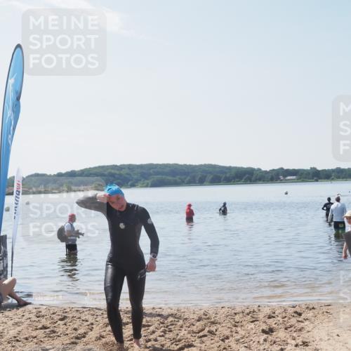 22.06.2025 - Viking Triathlon MichiJ http://msf.ph/oto/8108733 22.06.2025 10:55:37 Schwimmen 472 meine-sportfotos.de