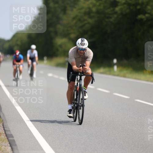 22.06.2025 - Viking Triathlon Yannick Fuchs http://msf.ph/oto/8108737 22.06.2025 11:32:44 Radfahren 8, 89, 115, 203, 644, 653 meine-sportfotos.de