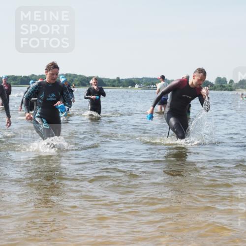 22.06.2025 - Viking Triathlon KatJ http://msf.ph/oto/8108749 22.06.2025 10:38:24 Schwimmen 22, 61, 89, 209, 269, 398, 419, 428, 447, 509, 535, 603, 659, 662 meine-sportfotos.de