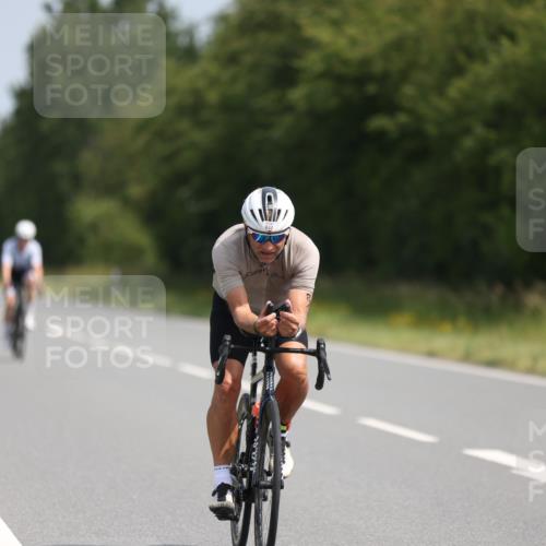 22.06.2025 - Viking Triathlon Yannick Fuchs http://msf.ph/oto/8108752 22.06.2025 11:32:45 Radfahren 8, 89, 115, 203, 309, 644, 653 meine-sportfotos.de