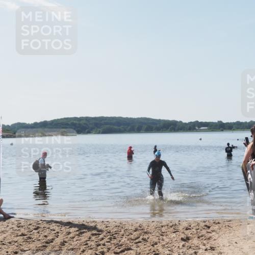 22.06.2025 - Viking Triathlon MichiJ http://msf.ph/oto/8108759 22.06.2025 10:56:24 Schwimmen 499 meine-sportfotos.de