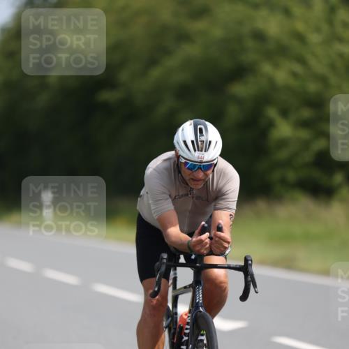 22.06.2025 - Viking Triathlon Yannick Fuchs http://msf.ph/oto/8108763 22.06.2025 11:32:46 Radfahren 8, 89, 115, 203, 309, 644 meine-sportfotos.de