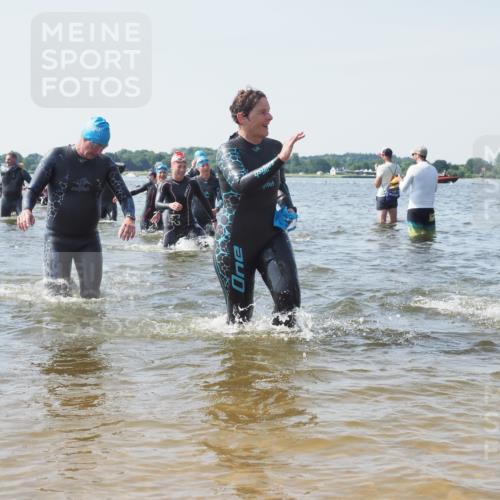 22.06.2025 - Viking Triathlon KatJ http://msf.ph/oto/8108796 22.06.2025 10:38:25 Schwimmen 22, 89, 209, 269, 398, 419, 428, 447, 509, 535, 601, 603, 659, 662 meine-sportfotos.de