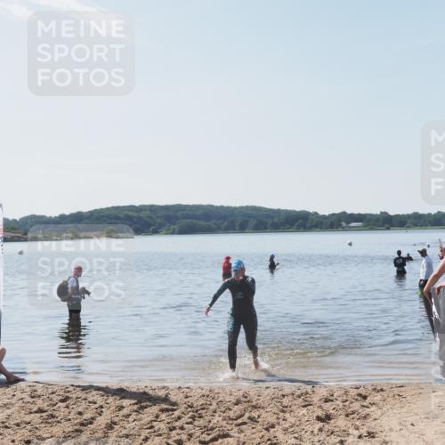 22.06.2025 - Viking Triathlon MichiJ http://msf.ph/oto/8108807 22.06.2025 10:56:25 Schwimmen 499 meine-sportfotos.de