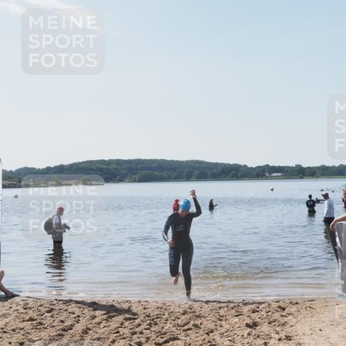 22.06.2025 - Viking Triathlon MichiJ http://msf.ph/oto/8108837 22.06.2025 10:56:25 Schwimmen 499 meine-sportfotos.de
