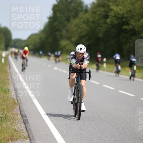 22.06.2025 - Viking Triathlon Yannick Fuchs http://msf.ph/oto/8108850 22.06.2025 12:13:46 Radfahren 190, 269, 482 meine-sportfotos.de