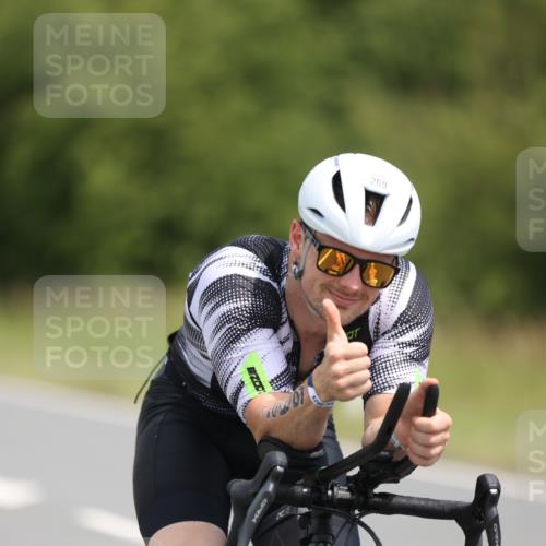 22.06.2025 - Viking Triathlon Yannick Fuchs http://msf.ph/oto/8108898 22.06.2025 12:13:48 Radfahren 180, 190, 269, 482 meine-sportfotos.de