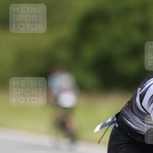 22.06.2025 - Viking Triathlon Yannick Fuchs http://msf.ph/oto/8108913 22.06.2025 12:13:48 Radfahren 180, 190, 269, 482 meine-sportfotos.de