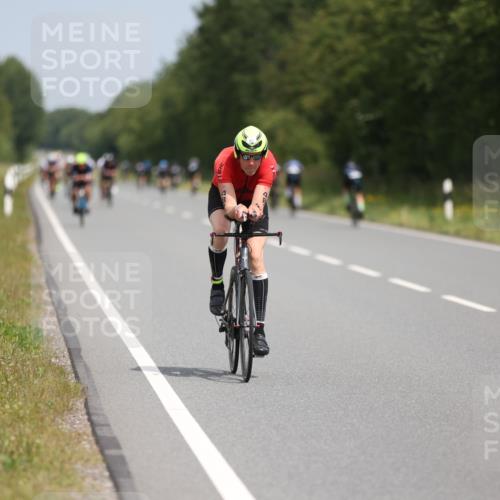 22.06.2025 - Viking Triathlon Yannick Fuchs http://msf.ph/oto/8108937 22.06.2025 12:13:50 Radfahren 28, 180, 269, 482, 635, 645 meine-sportfotos.de