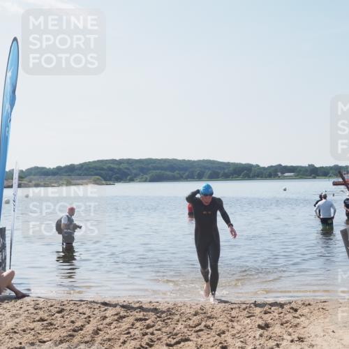 22.06.2025 - Viking Triathlon MichiJ http://msf.ph/oto/8108955 22.06.2025 10:56:58 Schwimmen 363 meine-sportfotos.de