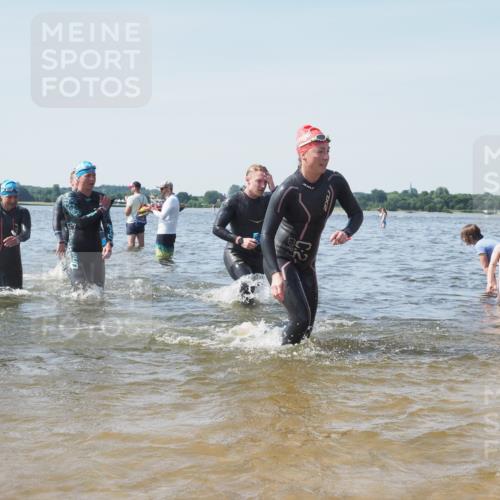 22.06.2025 - Viking Triathlon KatJ http://msf.ph/oto/8108961 22.06.2025 10:38:30 Schwimmen 22, 85, 156, 215, 269, 398, 419, 428, 447, 509, 535, 601, 603, 659, 662 meine-sportfotos.de