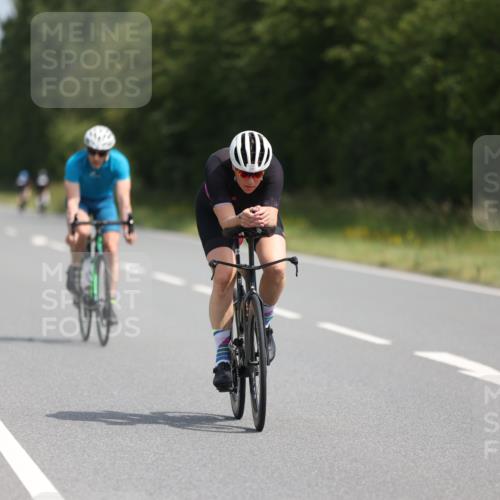 22.06.2025 - Viking Triathlon Yannick Fuchs http://msf.ph/oto/8108978 22.06.2025 11:32:57 Radfahren 95, 128, 287, 291, 309, 379 meine-sportfotos.de