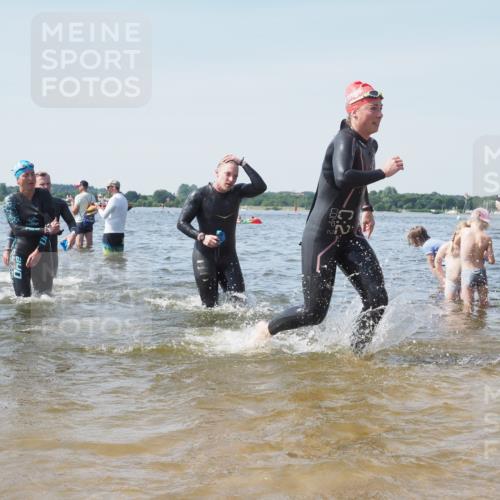22.06.2025 - Viking Triathlon KatJ http://msf.ph/oto/8108986 22.06.2025 10:38:31 Schwimmen 22, 85, 156, 215, 269, 398, 419, 428, 447, 509, 535, 601, 603, 659, 662 meine-sportfotos.de