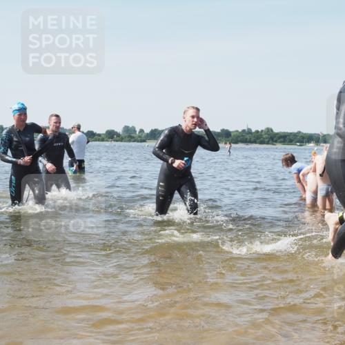 22.06.2025 - Viking Triathlon KatJ http://msf.ph/oto/8109001 22.06.2025 10:38:31 Schwimmen 22, 85, 156, 215, 269, 398, 419, 428, 447, 509, 535, 601, 603, 659, 662 meine-sportfotos.de