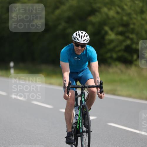 22.06.2025 - Viking Triathlon Yannick Fuchs http://msf.ph/oto/8109014 22.06.2025 11:32:59 Radfahren 95, 128, 287, 291, 309, 379, 625, 662 meine-sportfotos.de