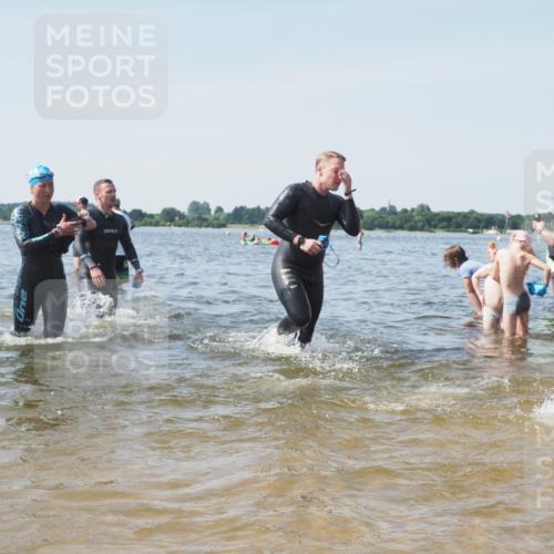 22.06.2025 - Viking Triathlon KatJ http://msf.ph/oto/8109016 22.06.2025 10:38:31 Schwimmen 22, 85, 156, 215, 269, 398, 419, 428, 447, 509, 535, 601, 603, 659, 662 meine-sportfotos.de