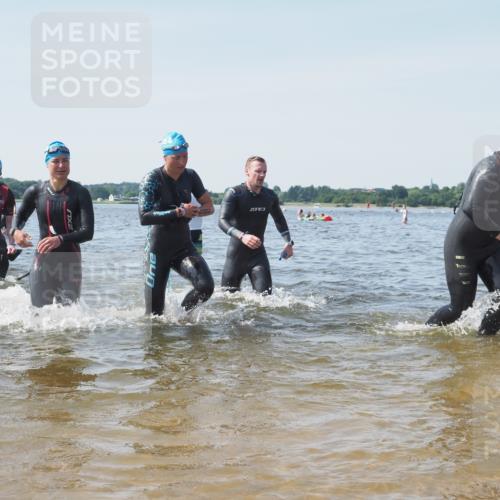 22.06.2025 - Viking Triathlon KatJ http://msf.ph/oto/8109028 22.06.2025 10:38:32 Schwimmen 22, 85, 156, 215, 269, 398, 419, 428, 447, 509, 535, 601, 603, 659, 662 meine-sportfotos.de