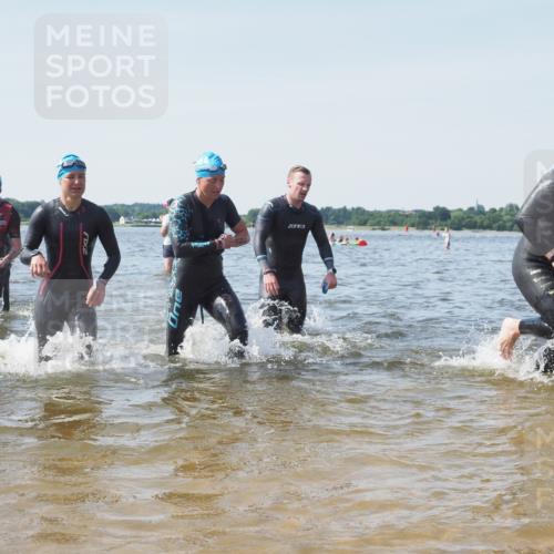 22.06.2025 - Viking Triathlon KatJ http://msf.ph/oto/8109033 22.06.2025 10:38:32 Schwimmen 22, 85, 156, 215, 269, 398, 419, 428, 447, 509, 535, 601, 603, 659, 662 meine-sportfotos.de