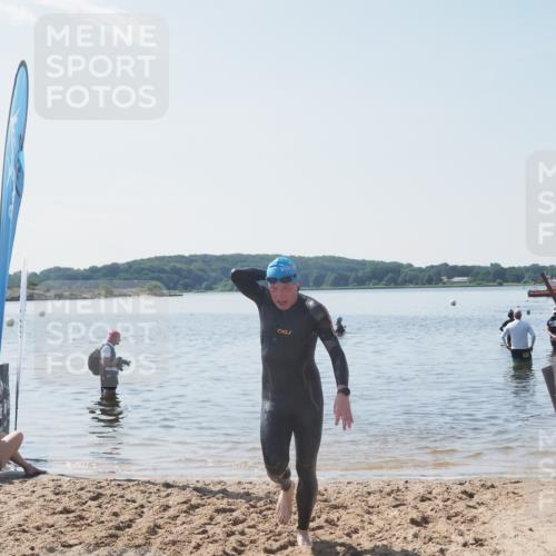 22.06.2025 - Viking Triathlon MichiJ http://msf.ph/oto/8109041 22.06.2025 10:57:00 Schwimmen 363 meine-sportfotos.de