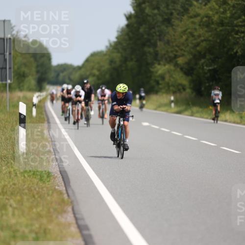 22.06.2025 - Viking Triathlon Yannick Fuchs http://msf.ph/oto/8109046 22.06.2025 12:13:55 Radfahren 28, 150, 172, 180, 184, 253, 375, 482, 513, 635, 645 meine-sportfotos.de