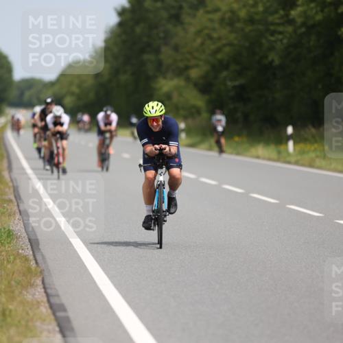 22.06.2025 - Viking Triathlon Yannick Fuchs http://msf.ph/oto/8109074 22.06.2025 12:13:56 Radfahren 28, 150, 172, 180, 184, 253, 375, 482, 513, 635, 645 meine-sportfotos.de