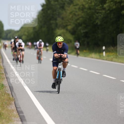 22.06.2025 - Viking Triathlon Yannick Fuchs http://msf.ph/oto/8109082 22.06.2025 12:13:56 Radfahren 28, 150, 172, 180, 184, 253, 375, 482, 513, 635, 645 meine-sportfotos.de