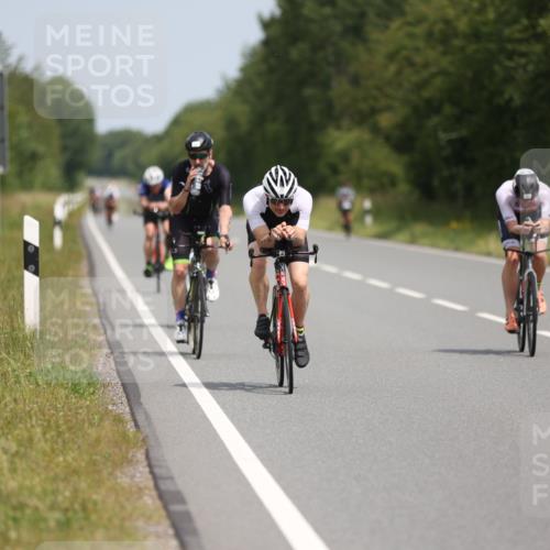 22.06.2025 - Viking Triathlon Yannick Fuchs http://msf.ph/oto/8109158 22.06.2025 12:13:59 Radfahren 28, 150, 172, 180, 184, 253, 375, 513, 635, 645 meine-sportfotos.de