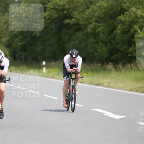 22.06.2025 - Viking Triathlon Yannick Fuchs http://msf.ph/oto/8109166 22.06.2025 12:14:00 Radfahren 28, 150, 172, 180, 184, 253, 375, 416, 513, 635, 645 meine-sportfotos.de