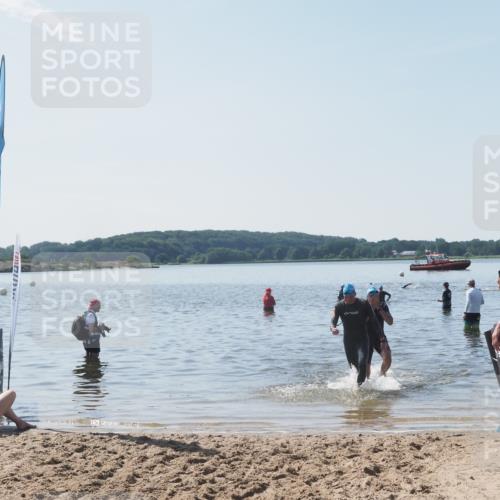 22.06.2025 - Viking Triathlon MichiJ http://msf.ph/oto/8109179 22.06.2025 10:58:21 Schwimmen 359, 403 meine-sportfotos.de