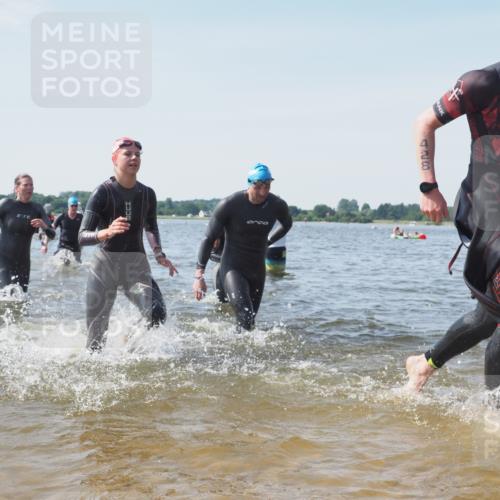 22.06.2025 - Viking Triathlon KatJ http://msf.ph/oto/8109181 22.06.2025 10:38:37 Schwimmen 22, 85, 156, 164, 215, 269, 315, 327, 398, 419, 428, 509, 601, 603, 659 meine-sportfotos.de