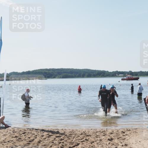 22.06.2025 - Viking Triathlon MichiJ http://msf.ph/oto/8109182 22.06.2025 10:58:22 Schwimmen 359, 403 meine-sportfotos.de