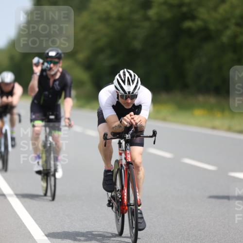 22.06.2025 - Viking Triathlon Yannick Fuchs http://msf.ph/oto/8109185 22.06.2025 12:14:01 Radfahren 28, 150, 172, 180, 184, 253, 375, 416, 513, 635, 645 meine-sportfotos.de