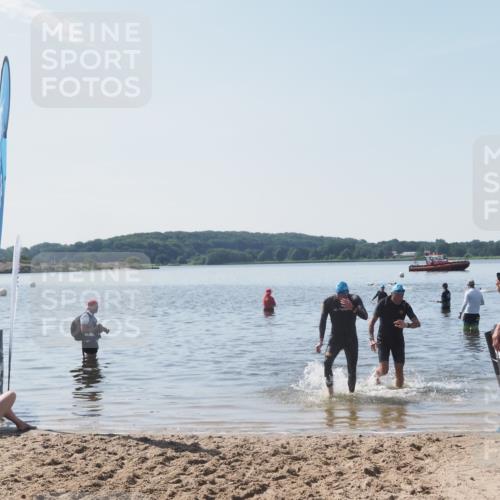 22.06.2025 - Viking Triathlon MichiJ http://msf.ph/oto/8109190 22.06.2025 10:58:22 Schwimmen 359, 403 meine-sportfotos.de