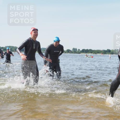 22.06.2025 - Viking Triathlon KatJ http://msf.ph/oto/8109194 22.06.2025 10:38:37 Schwimmen 22, 85, 156, 164, 215, 269, 315, 327, 398, 419, 428, 509, 601, 603, 659 meine-sportfotos.de