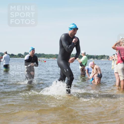 22.06.2025 - Viking Triathlon KatJ http://msf.ph/oto/8109235 22.06.2025 10:38:39 Schwimmen 22, 85, 135, 156, 164, 215, 315, 327, 419, 428, 601, 603, 659 meine-sportfotos.de