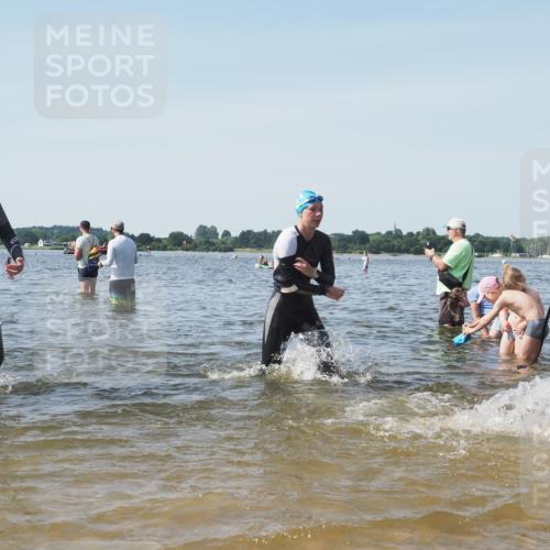 22.06.2025 - Viking Triathlon KatJ http://msf.ph/oto/8109249 22.06.2025 10:38:39 Schwimmen 22, 85, 135, 156, 164, 215, 315, 327, 419, 428, 601, 603, 659 meine-sportfotos.de