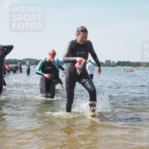 22.06.2025 - Viking Triathlon KatJ http://msf.ph/oto/8109306 22.06.2025 10:38:41 Schwimmen 22, 85, 135, 156, 164, 211, 215, 315, 327, 419, 601, 603, 659 meine-sportfotos.de