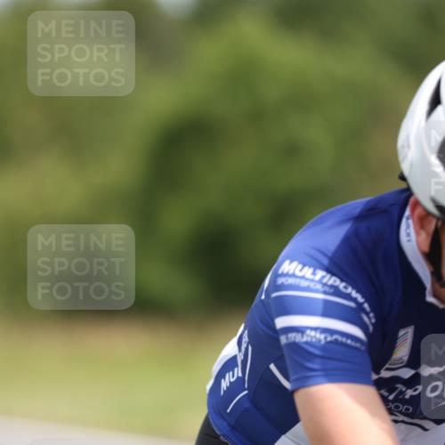 22.06.2025 - Viking Triathlon Yannick Fuchs http://msf.ph/oto/8109318 22.06.2025 12:14:06 Radfahren 77, 150, 203, 253, 375, 416, 513, 634 meine-sportfotos.de