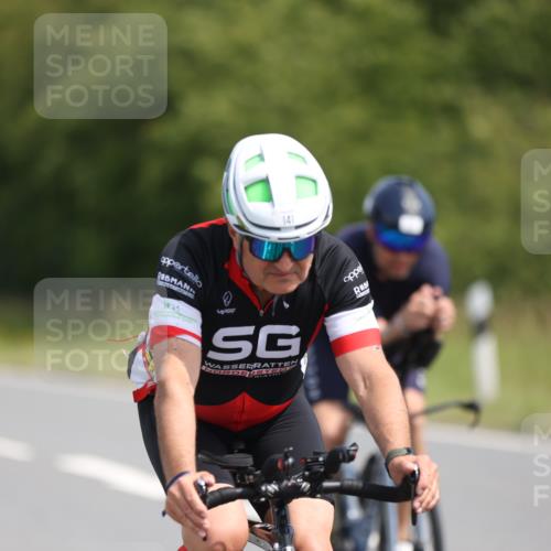 22.06.2025 - Viking Triathlon Yannick Fuchs http://msf.ph/oto/8109325 22.06.2025 11:33:38 Radfahren 141, 159 meine-sportfotos.de