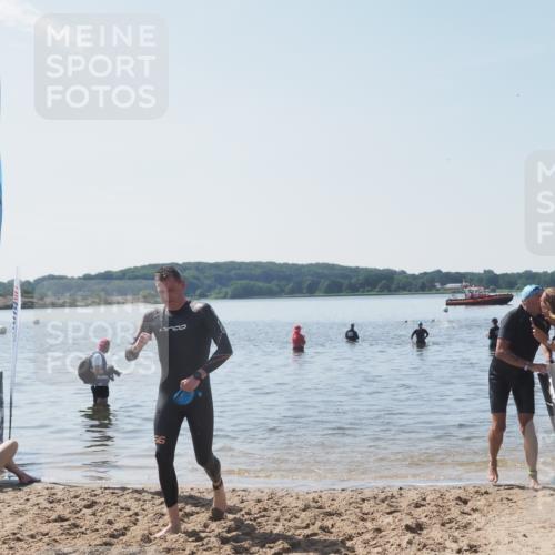 22.06.2025 - Viking Triathlon MichiJ http://msf.ph/oto/8109331 22.06.2025 10:58:26 Schwimmen 359, 403 meine-sportfotos.de