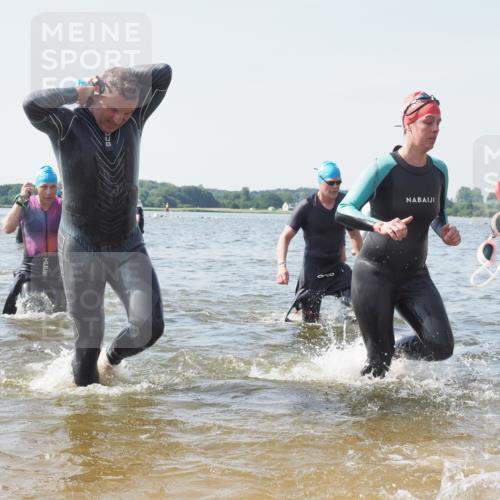 22.06.2025 - Viking Triathlon KatJ http://msf.ph/oto/8109349 22.06.2025 10:38:42 Schwimmen 22, 85, 135, 156, 164, 211, 215, 315, 327, 336, 419, 601, 659 meine-sportfotos.de