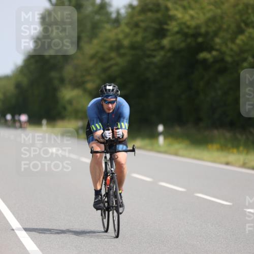 22.06.2025 - Viking Triathlon Yannick Fuchs http://msf.ph/oto/8109362 22.06.2025 11:33:48 Radfahren 25, 28, 290 meine-sportfotos.de