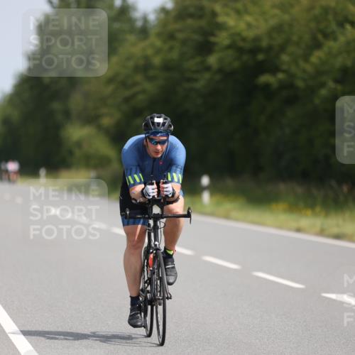 22.06.2025 - Viking Triathlon Yannick Fuchs http://msf.ph/oto/8109367 22.06.2025 11:33:48 Radfahren 25, 28, 290 meine-sportfotos.de
